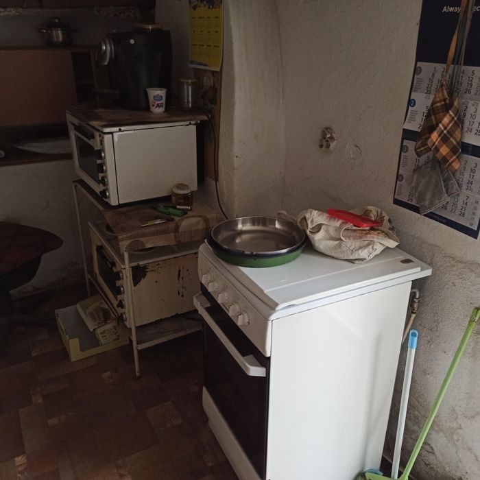 Продава се къща в с. Черна гора