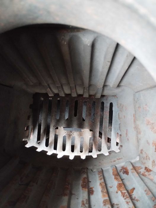 Чугунена печка на твърдо гориво