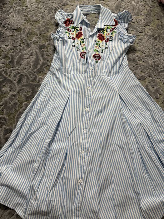 Отдам даром платье