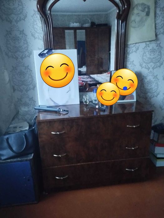 Спальный гарнитур