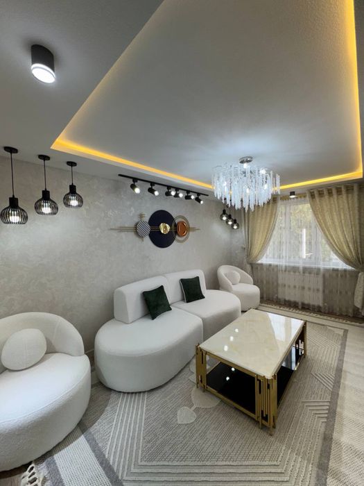 Продается бомбалэйла. 3х ком.кв. 87м2. Октябрьская.