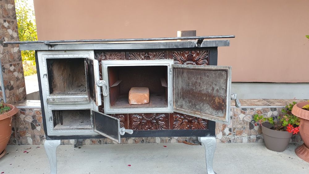 Se vinde sobă de teracotă