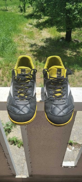 Футболни обувки Mizuno