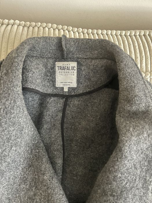 Олекотено палто на Zara