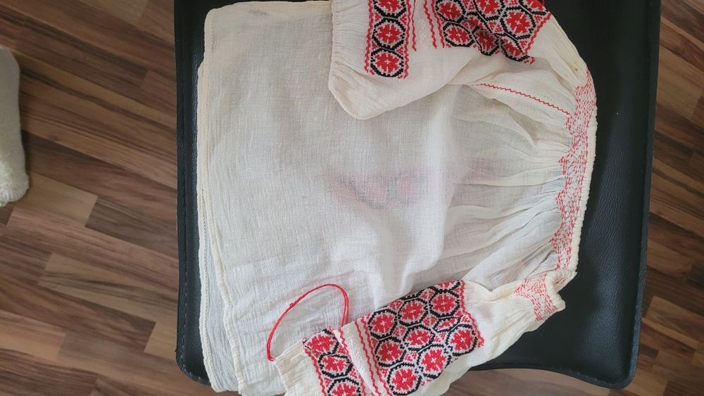 Ie pentru copii cusuta manual