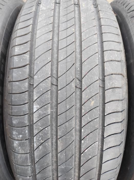 235/55/18 цола Michelin