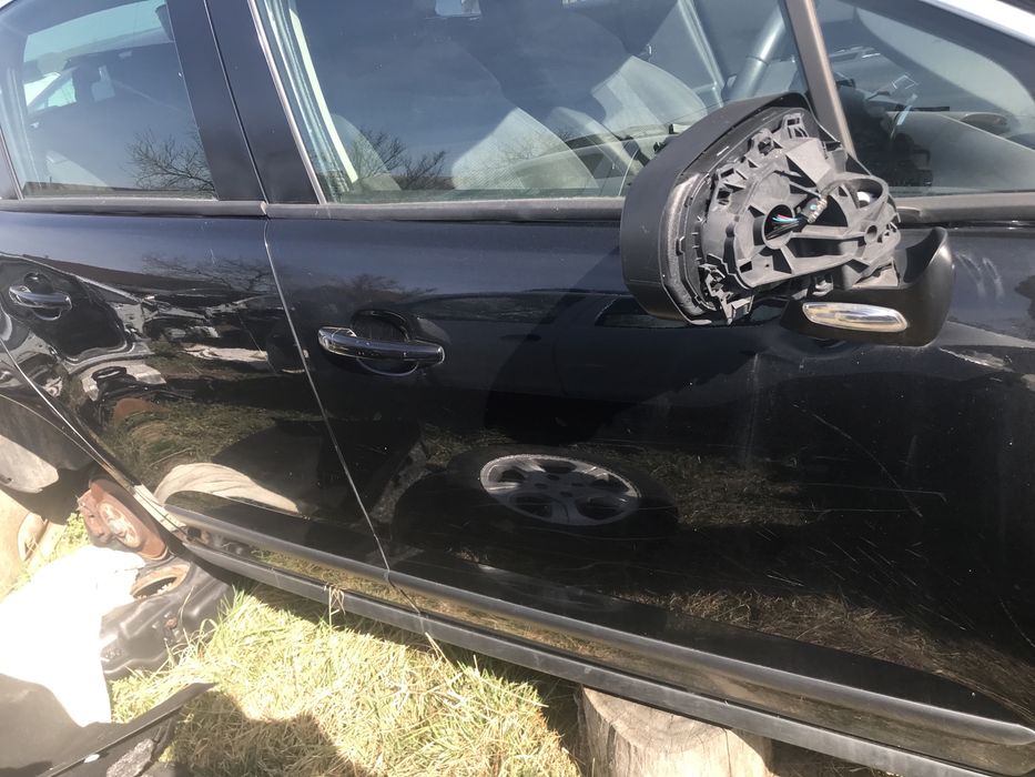 Usa stanga , dreapta fata si spate Peugeot 3008