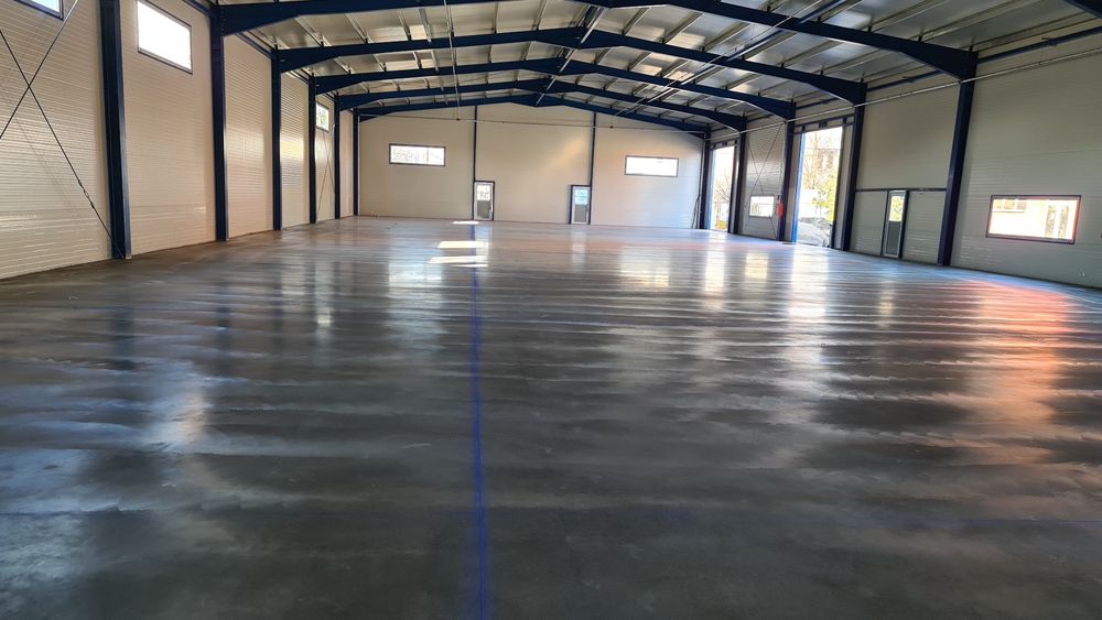 Turnare Beton finisat cu cuarț si Elicopter, sapa hală industrial