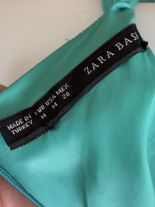 Зелена рокля с къс ръкав