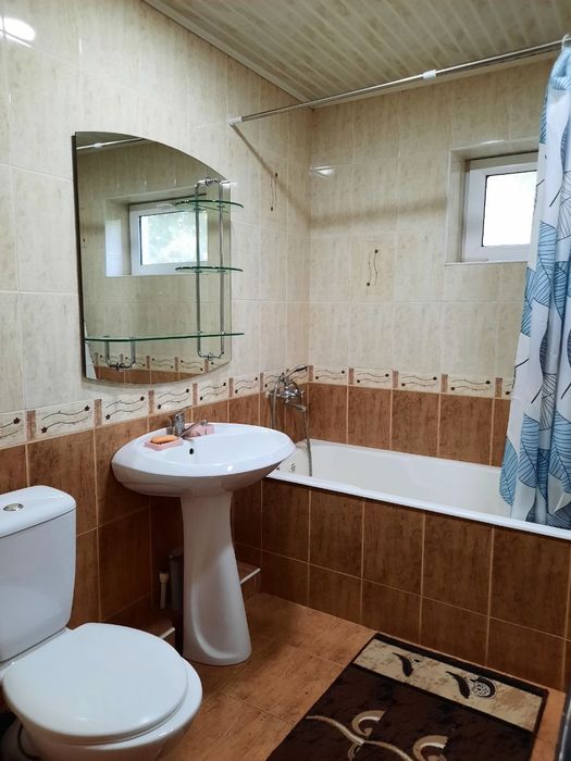 Талаба қизлар учун Чилонзор 8 кварталдан ижарага хонадон. 3 та қиз кк.