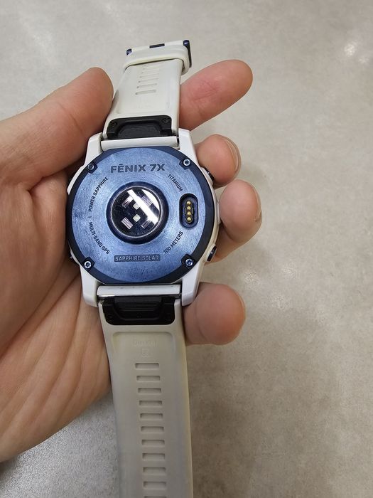 Garmin fenix 7x sapphire titan solar