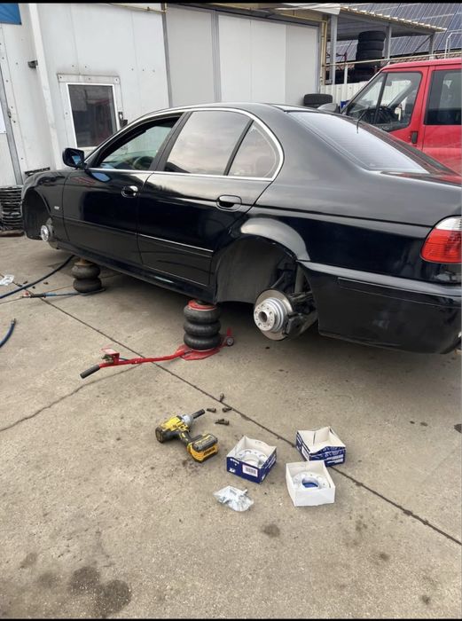 BMW E39 520i M54B22 Manual