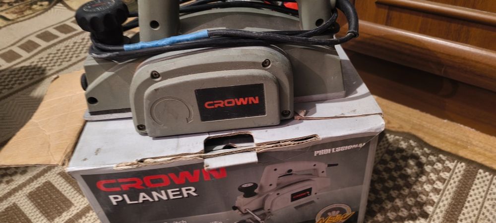 Продам рубанок CROWN 20000тенге