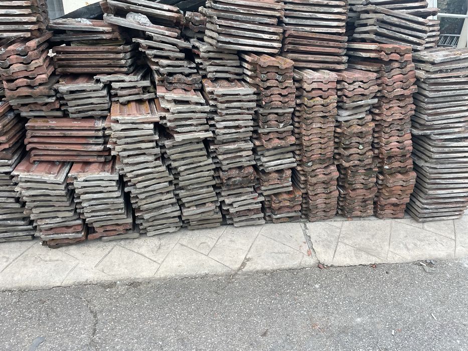 Продавам цигли, керемиди