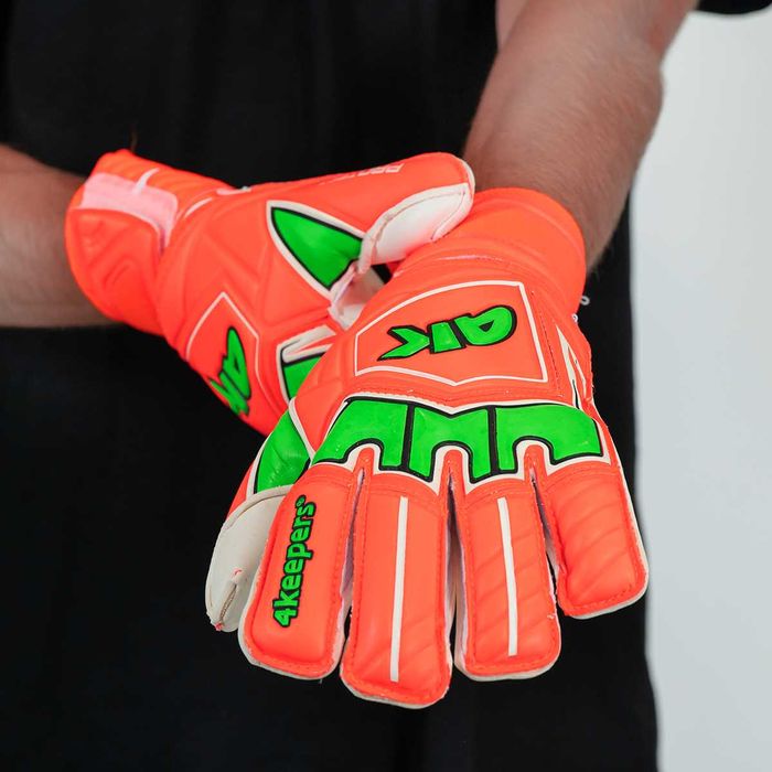Вратарски ръкавици 4keepers GUARD FOGO MF размер 7,8,10