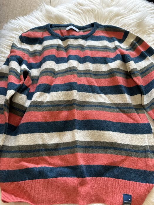 Маркови жилекти и пуловери за момче