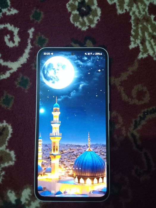 Samsung telefon sotiladi