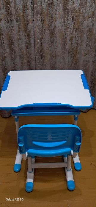 Растущая парта со стулом
