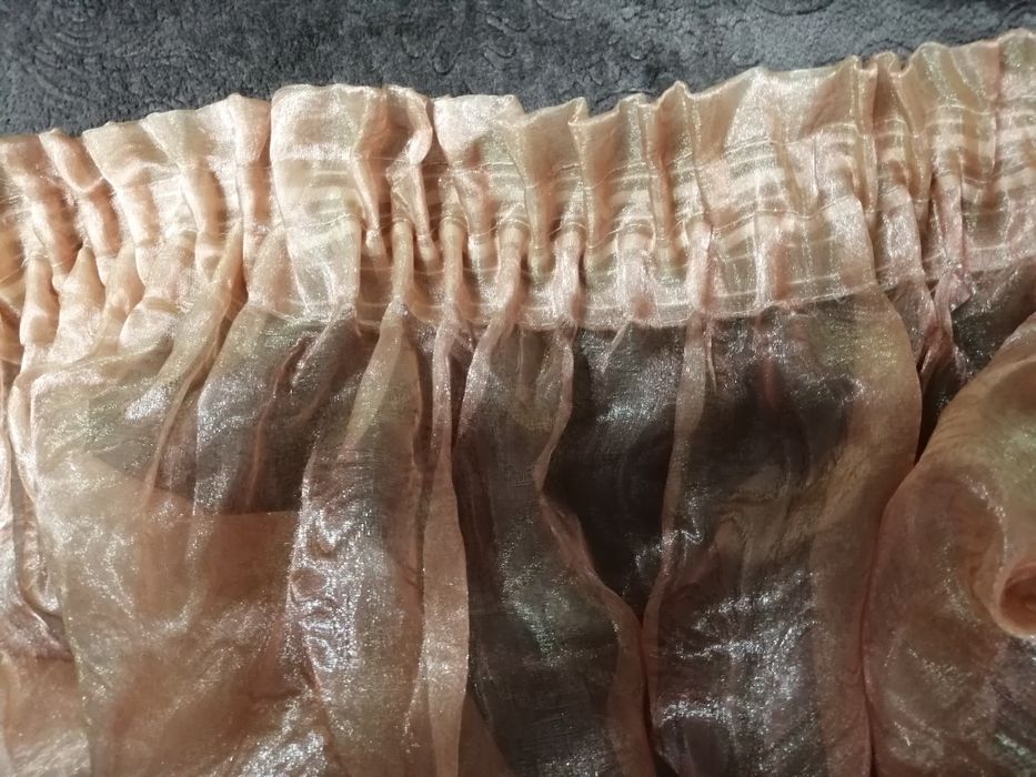 Продам тюль, отличное состояние.