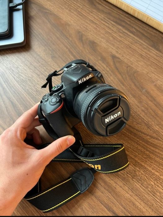 Продавам Nikon d5600