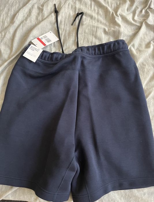 Nike tech fleece къси гащи L