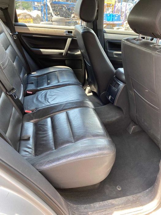 Dezmembrez TOUAREG 7L facelift 2.5 BPE euro 4/bara fata/capota/far/usa
