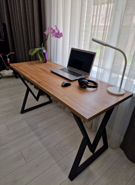 Стол компьютерный