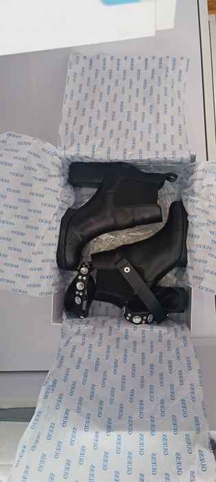 Боти Guess 38 номер