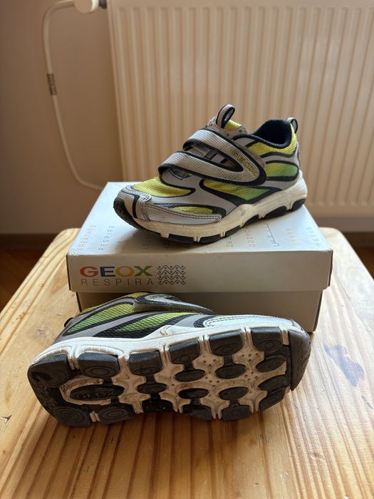 Детски маратонки на Geox