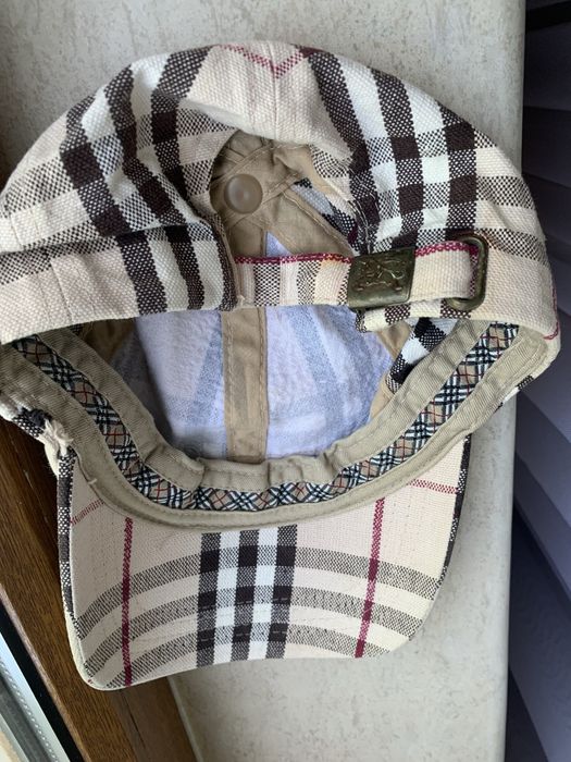 Детска шапка Burberry