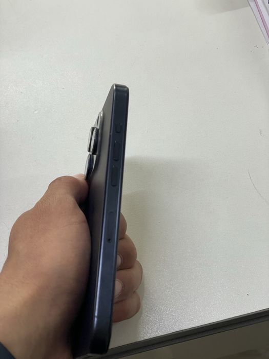 Продам IPhone 15 Pro