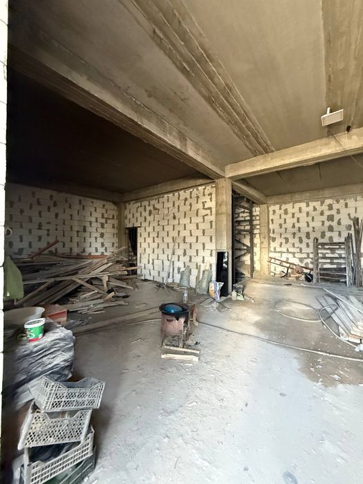 Сдаем отдельно стоящие здание на улице ахмад дониш, себзар А98