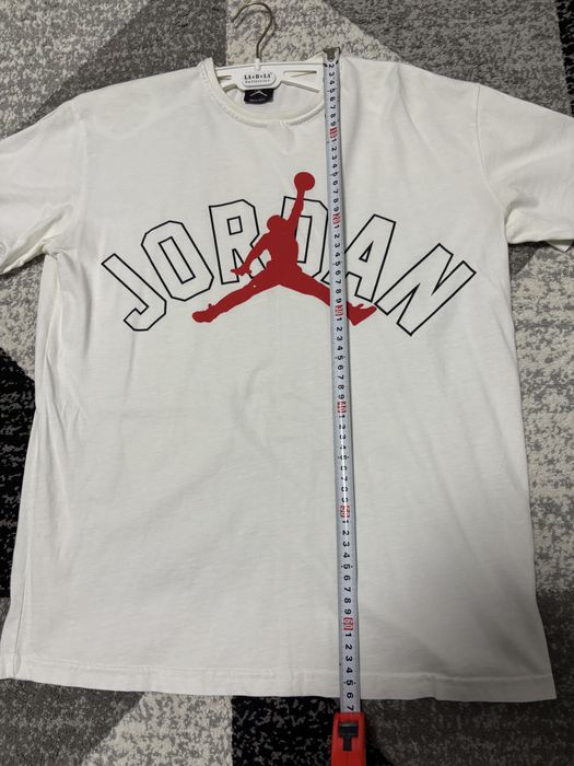 Tricou Jordan alb – mărimea S, nou fără etichetă