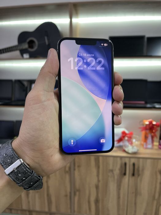 Телефон iPhone 13 Pro