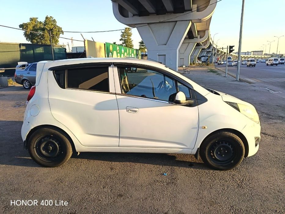 Продаётся автомобиль спарк