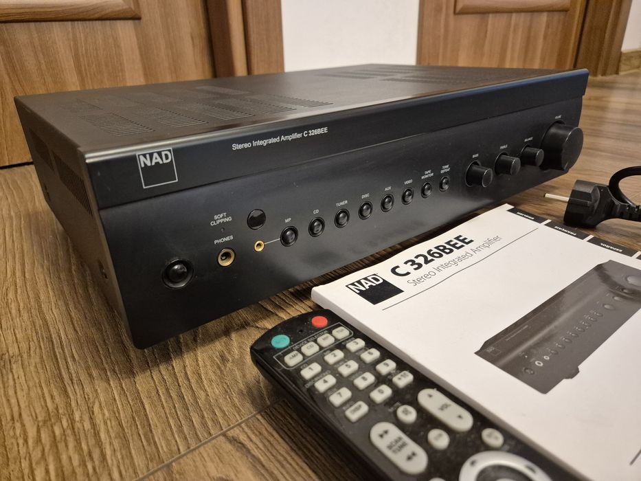Receiver Stereo  NAD CE 326BEE (200w / 2 ohm / Subwoofer / telecomanda
