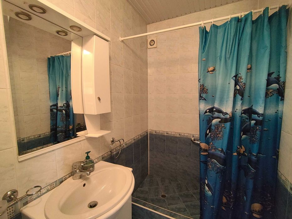 Газифициран апартамент с три спални - снимка 16