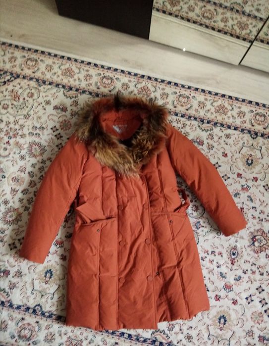 Зимняя куртка пуховик.