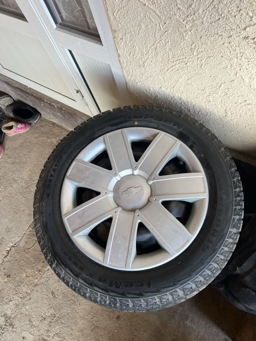 зымные шины с дисками комплект