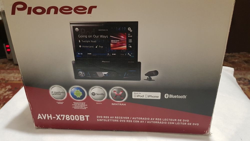 Muzica si filme Pioneer AVH-X7800BT ,modelul de TOP cu touchscreen, display retractabil, superb, telecomanda. De nou 3000 lei