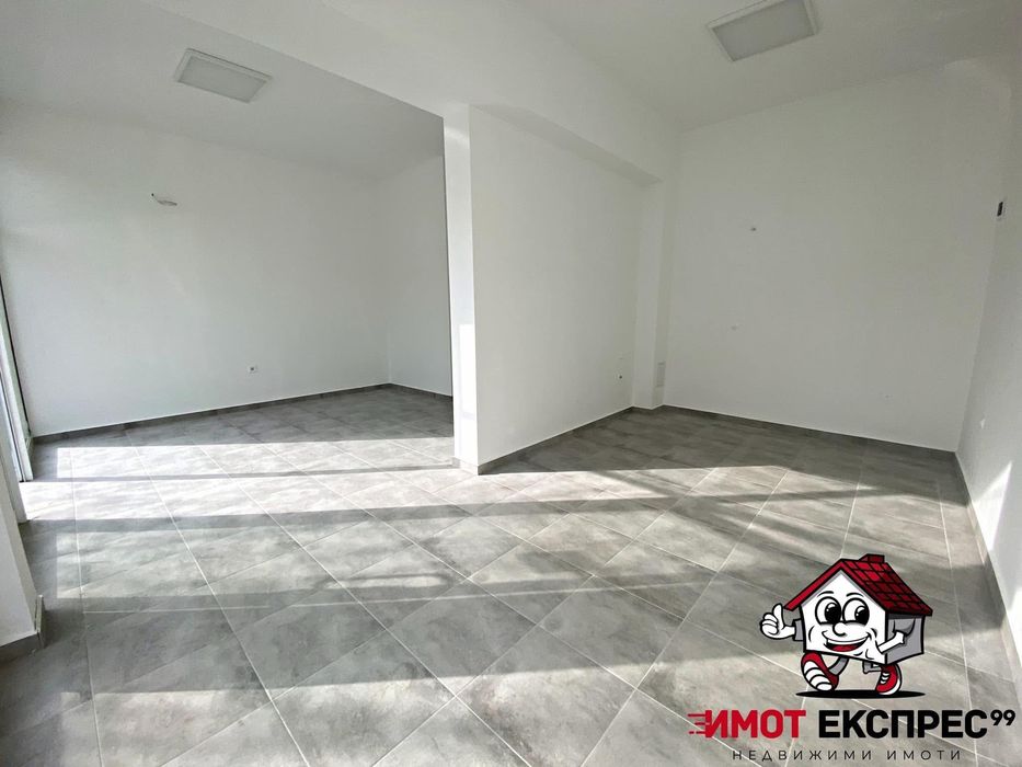 Помещение 43кв.м, партер, ново строителство, за магазин или друго