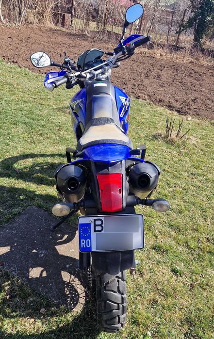 Motocicleta Yamaha XT660 R