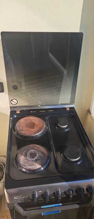 Готварска печка с 2 газови котлона