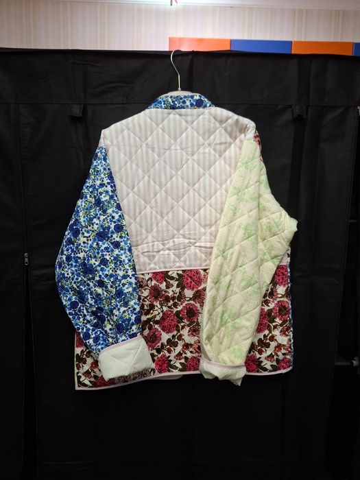 Продаю куртку Размер-M (48)