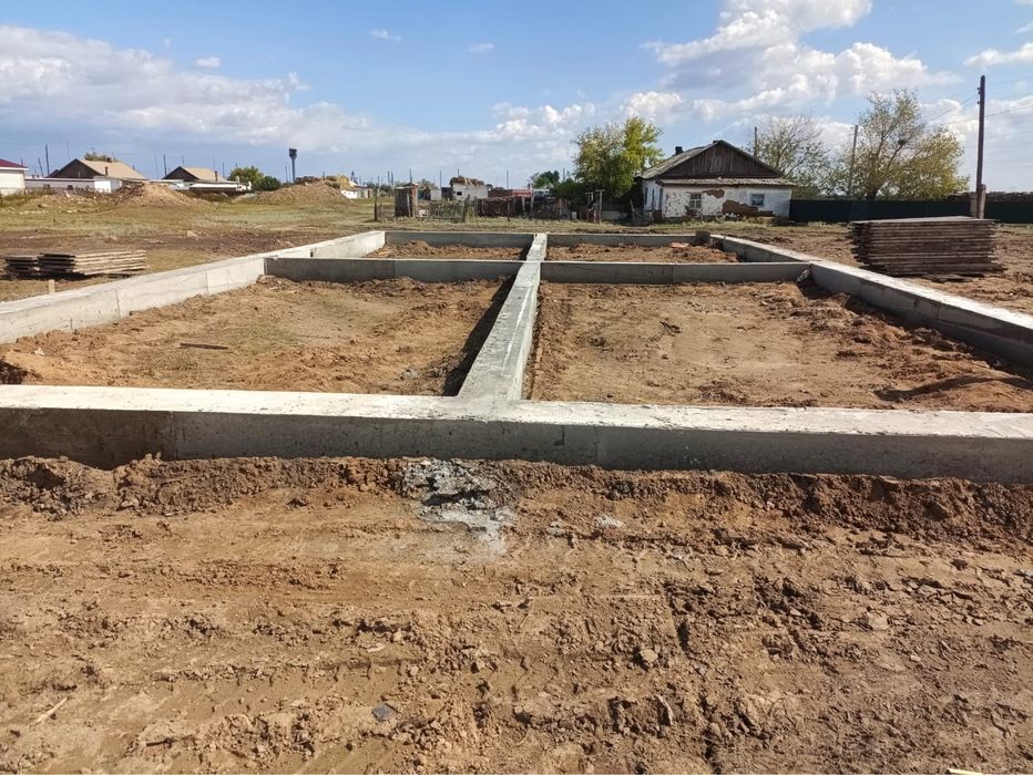 Стяжка,фундамент,кафель