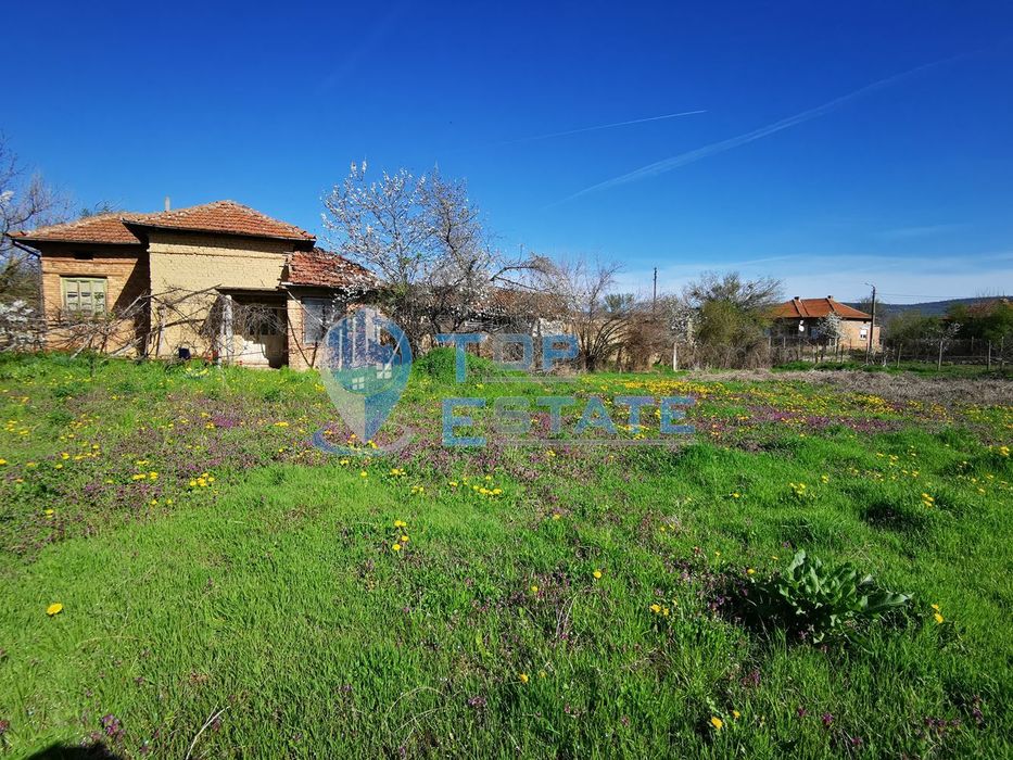 Продава се Къща в с. Върбица, Област Велико Търново - 90 кв.м за 182 €/кв.м - Снимка #1