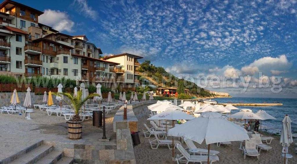 Двустаен апартамент в комплекс „Garden of Eden“, Свети Влас