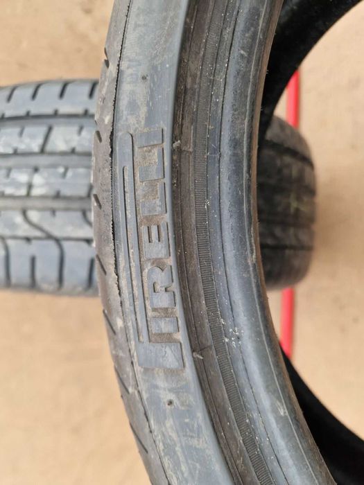 2 Pirelli R19 235/35 Летни гуми  DOT2421