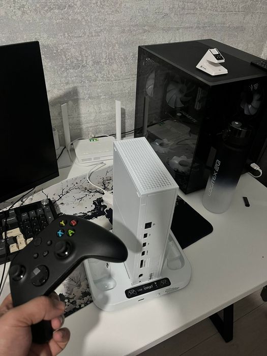 Продам Xbox S series