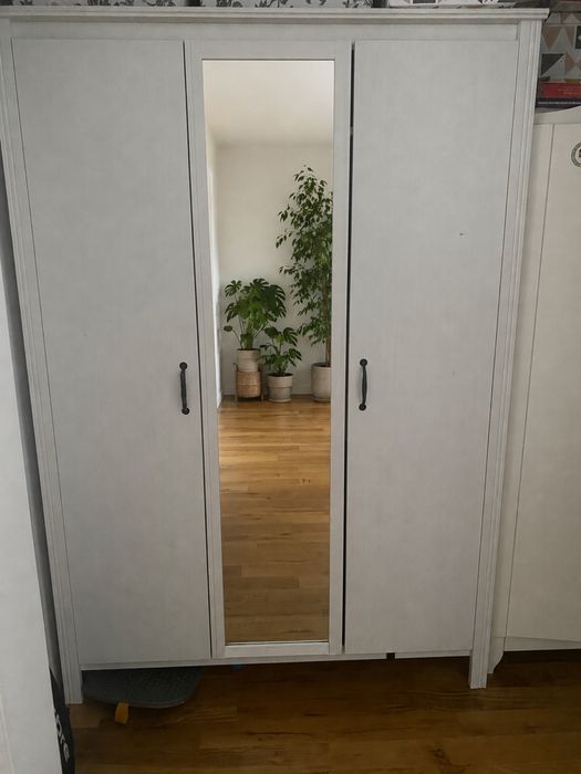 Dulap Ikea 130 latime*190 inaltime*55 adancime